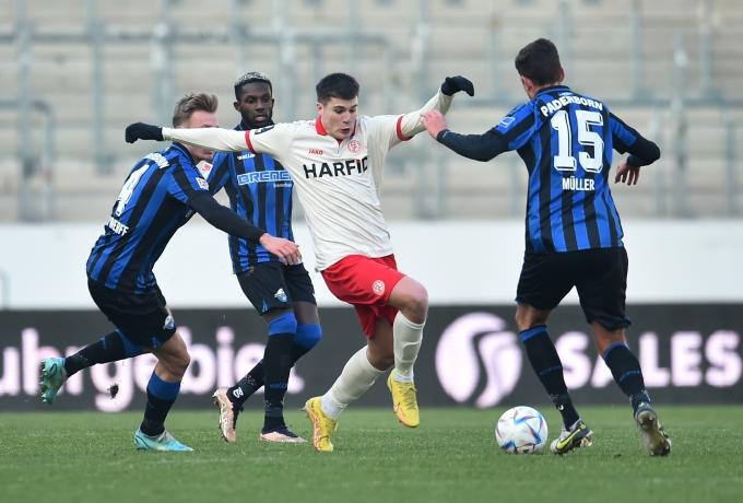 Test match: RWE - SC Paderborn 3:217. December 2022