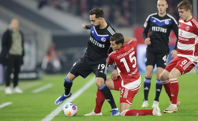 Fortuna Düsseldorf - Schalke 04 5:3 25 noviembre 2023