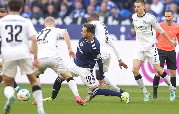 Schalke - Paderborn 09 março 2024