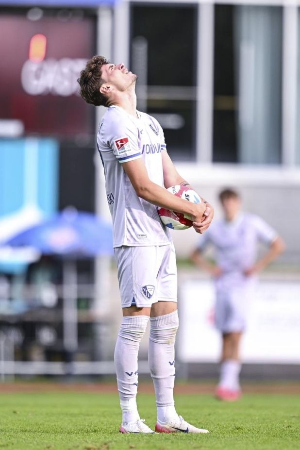 Двойна проверка на VfL Bochum